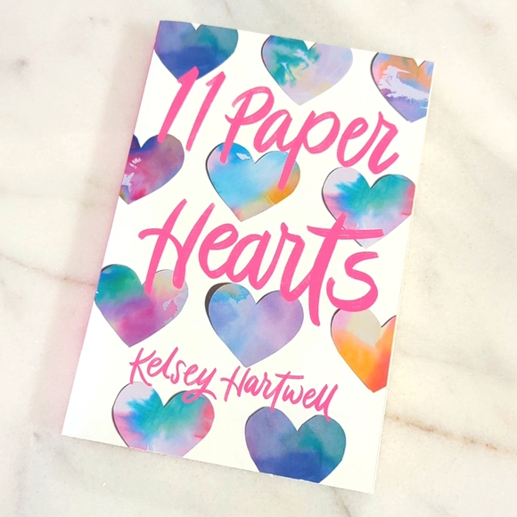 Other - 11 Paper Hearts